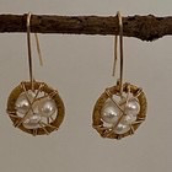 Handcrafted Freshwater Pearl Moonstone Dream Catcher Dangle Earrings Gold NEW - Picture 2 of 8